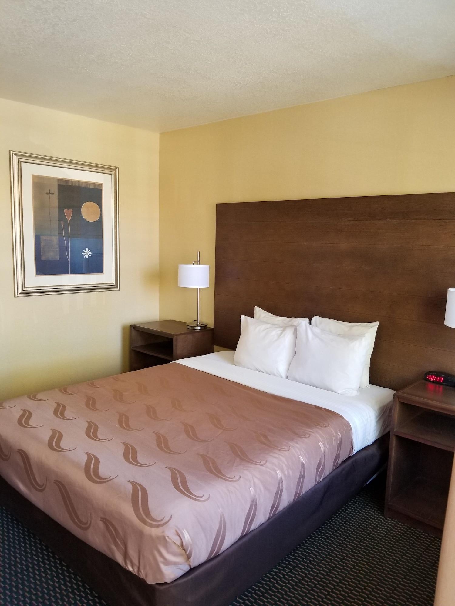 Quality East I-40 Inn
