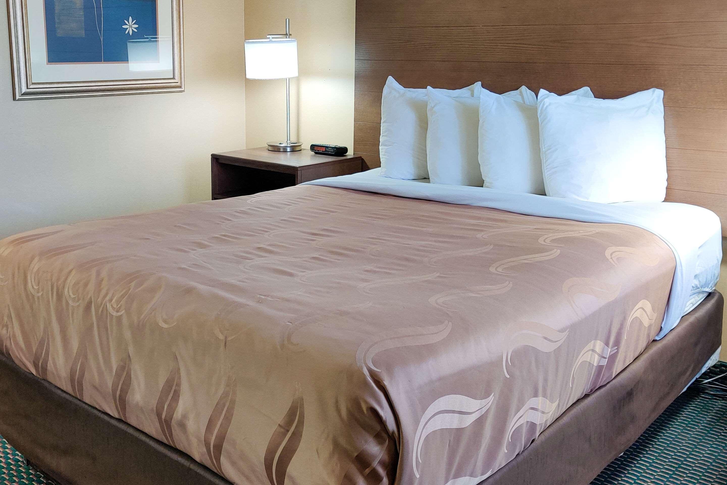 Quality East I-40 Inn