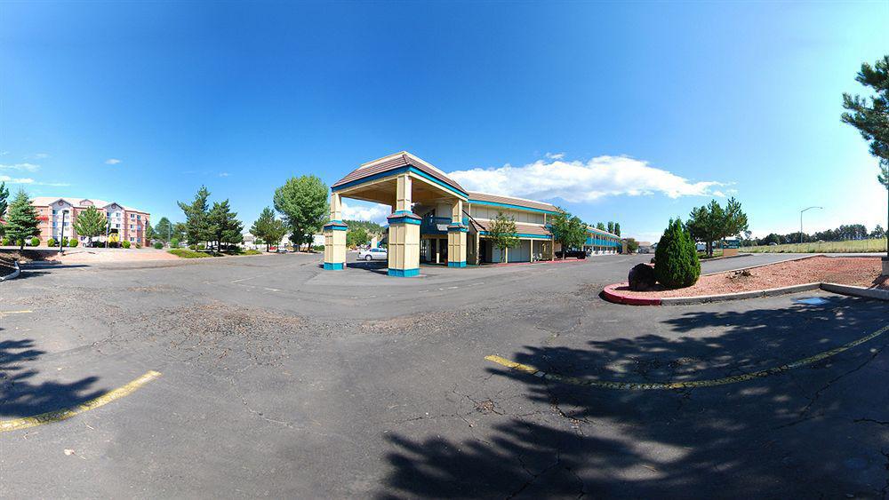 Quality East I-40 Inn