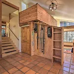Flagstaff Home With On-Site Trails, 3 Mi To Dtwn!