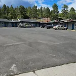 Travelers Inn