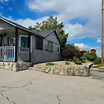 Travelers Inn