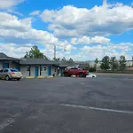 Travelers Inn