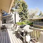 Flagstaff Townhome With Deck About 6 Mi To Downtown!