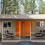 Ski Lift Lodge & Cabins