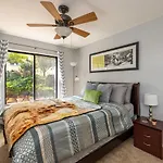 Spectacular Country Club Vacation Retreat