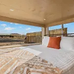 Tiny Home Near Grand Canyon Sleeps 5, Epic Views!