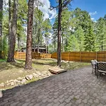 Spacious Flagstaff Home With Hot Tub And Grill!