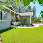 Pet-Friendly Flagstaff Escape With Fenced-In Yard!