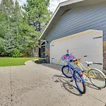 Pet-Friendly Flagstaff Escape With Fenced-In Yard!