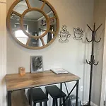 Steamshower Flagstaff Chic Studio