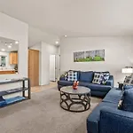 Cozy 3 Bedroom House - 10Min From Dt Flagstaff - Sleeps 8