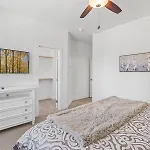 Newly Built Exquisite Luxury Home Perfect Location Central Ac Fire-Pit And So Much More