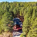 Flagstaff Retreat: Deck Spa Game Room Stunning Views