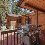 Pristine Cabin On Wooded Lot. Fantastic Location Pool Table