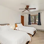 Pristine Cabin On Wooded Lot. Fantastic Location Pool Table
