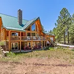 New Cozy Updated Hottub Theater National Forest