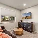 New Interior Design Single Level Hot Tub Retreat