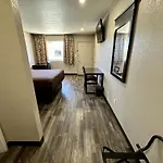 West Inn Nau - Downtown Flagstaff