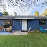 Scenic Mountain Getaway By The Park