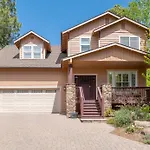 Ponderosa Escape Stunning Location Incredible Game Room Urban Trail System Ac Ev-Charger