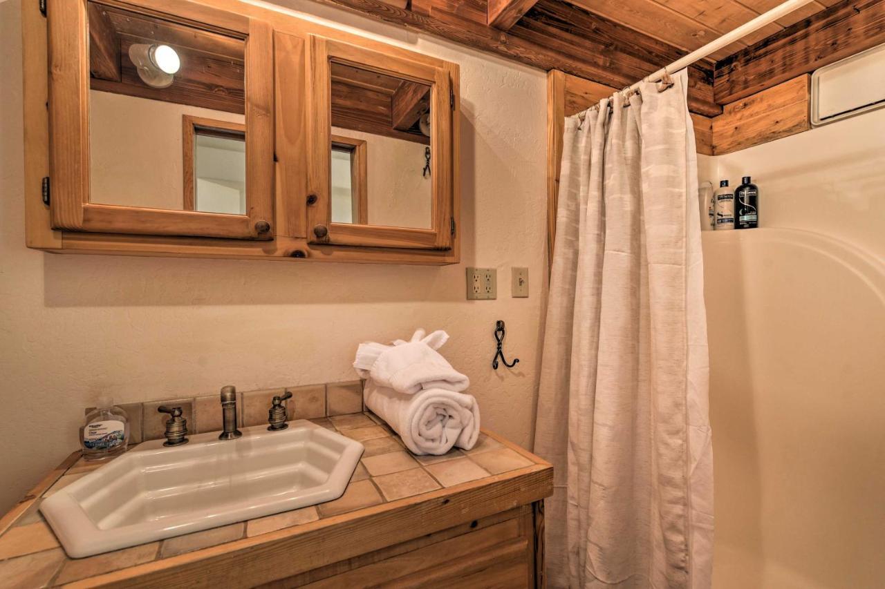 Holiday home With On-site Trails, 3 Mi To Dtwn!