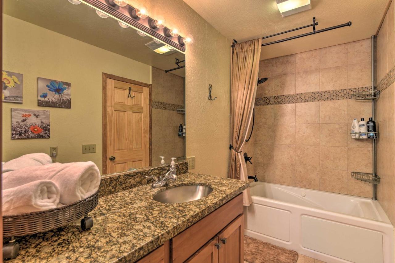 Holiday home With On-site Trails, 3 Mi To Dtwn! *