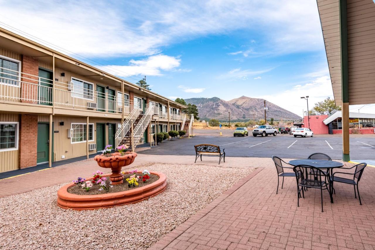 Americas Best Value And Flagstaff