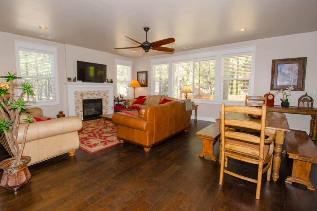 Holland Retreat - * Flagstaff