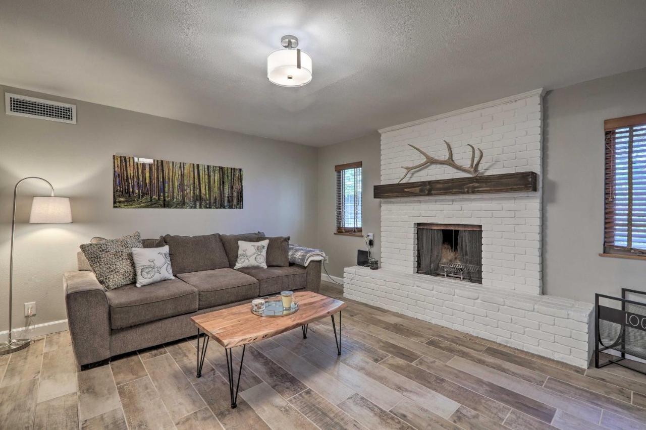 Vacation Rental, 3 Mi To Downtown!