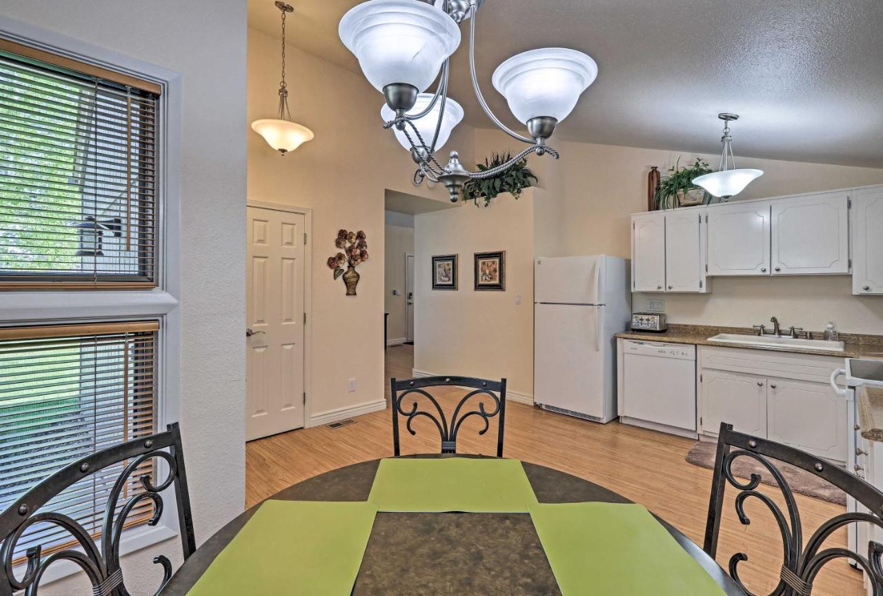 Townhome With Deck Easy Access Downtown! Holiday home Flagstaff