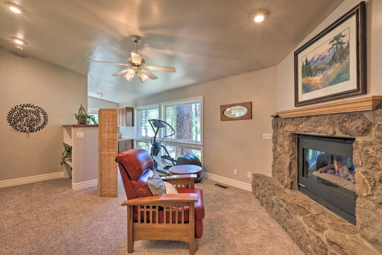 Mountain Oasis With Hot Tub 2 Mi To Dtwn! Holiday home *