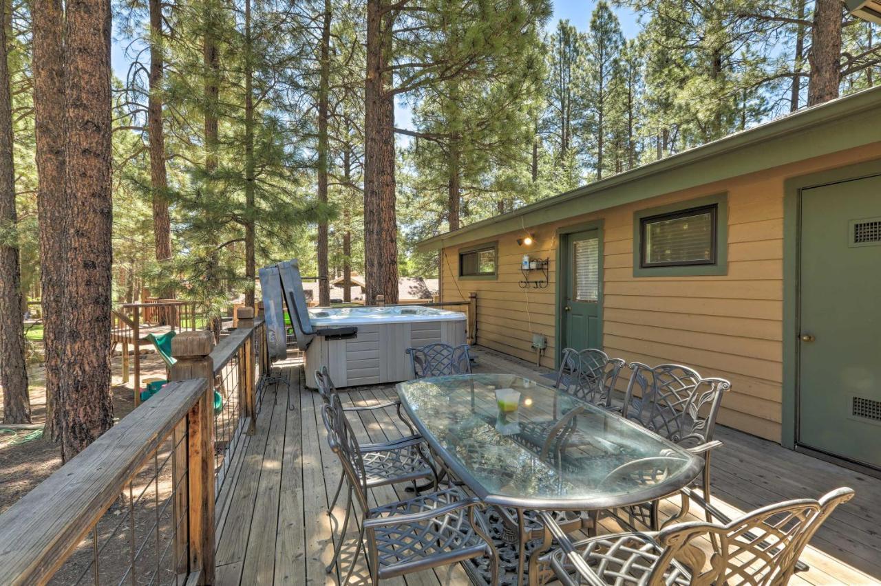 Holiday home Mountain Oasis With Hot Tub 2 Mi To Dtwn! *