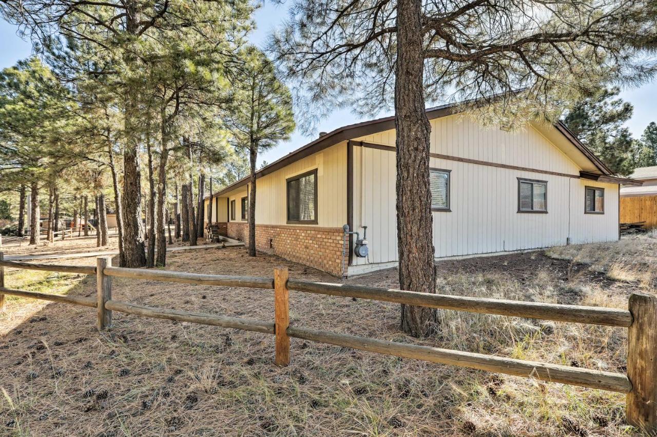 Country Club - 18 Miles To Arizona Snowbowl! Holiday home