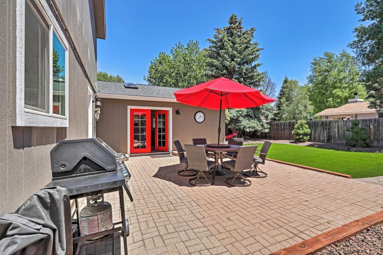 With Mountain View Mins To Downtown And Snowbowl Holiday home