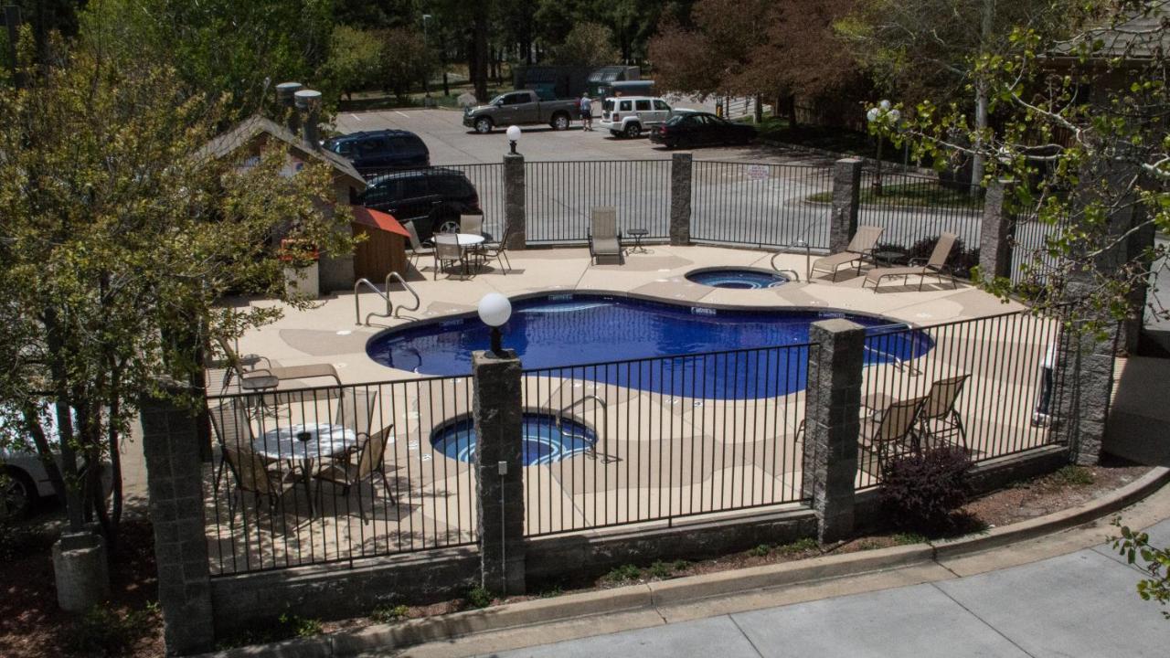 Comfort I-17 & I-40 Inn 3*