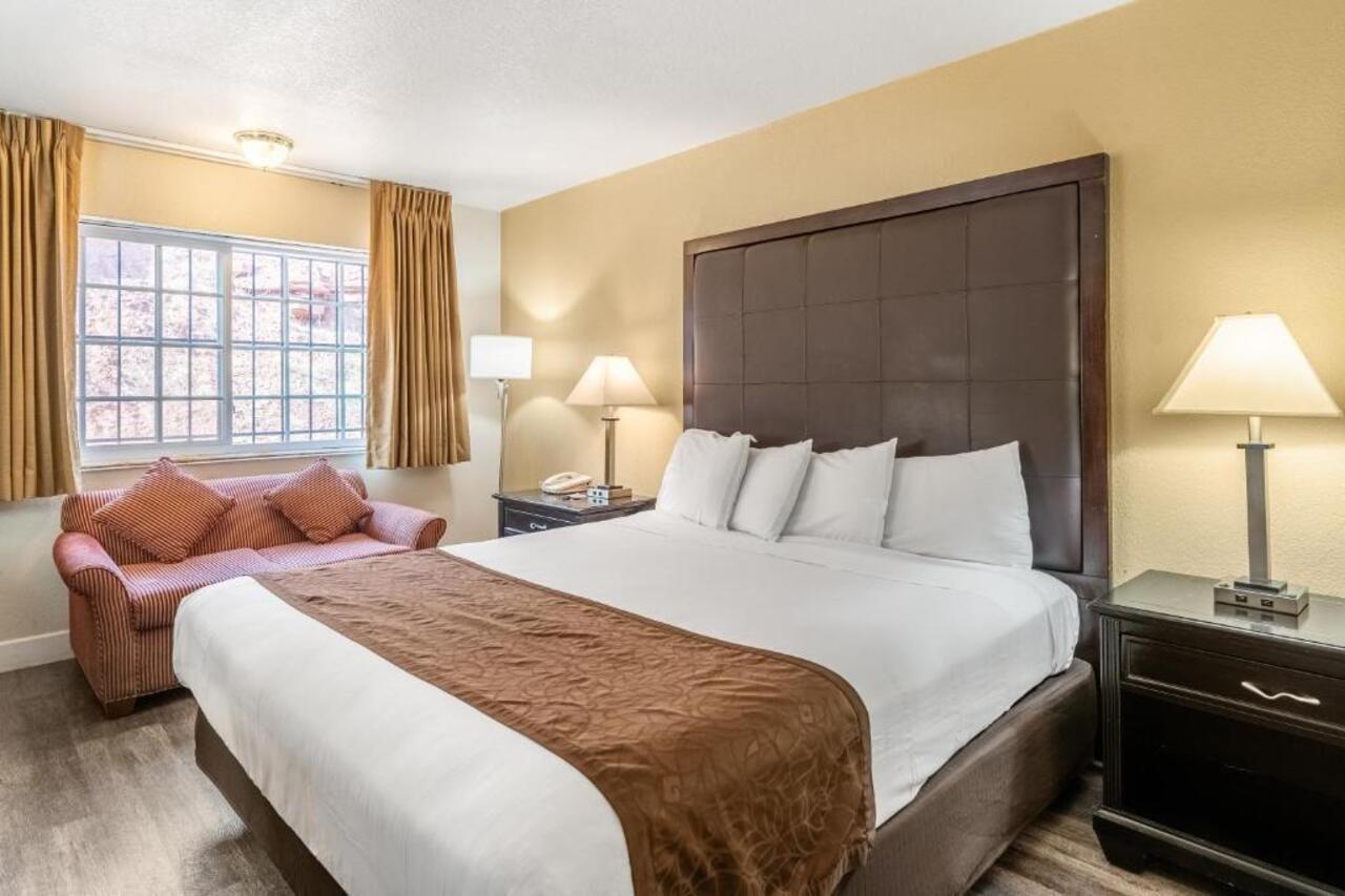 Americas Best Value And Motel 2*