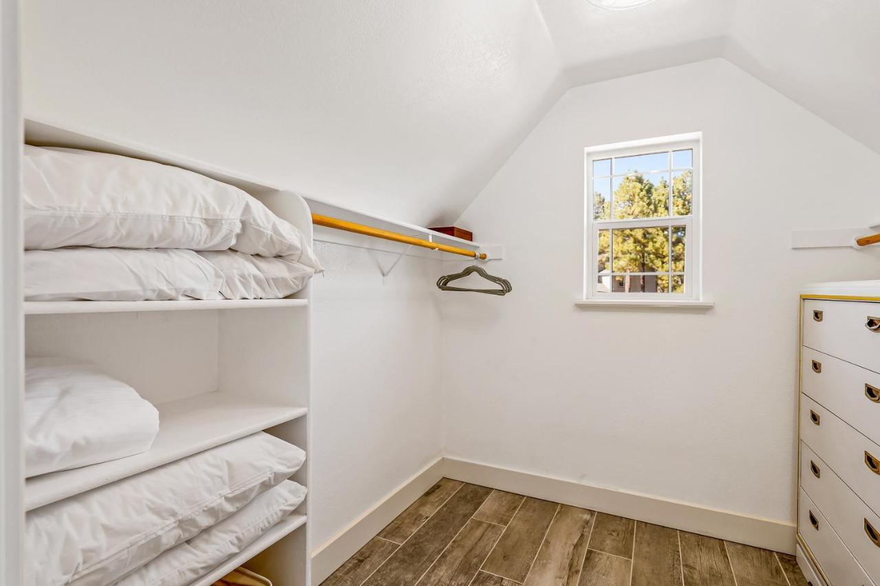Holiday home Whispering Pines