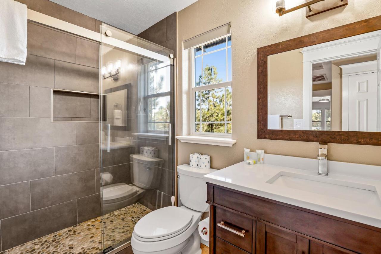 Whispering Pines Holiday home