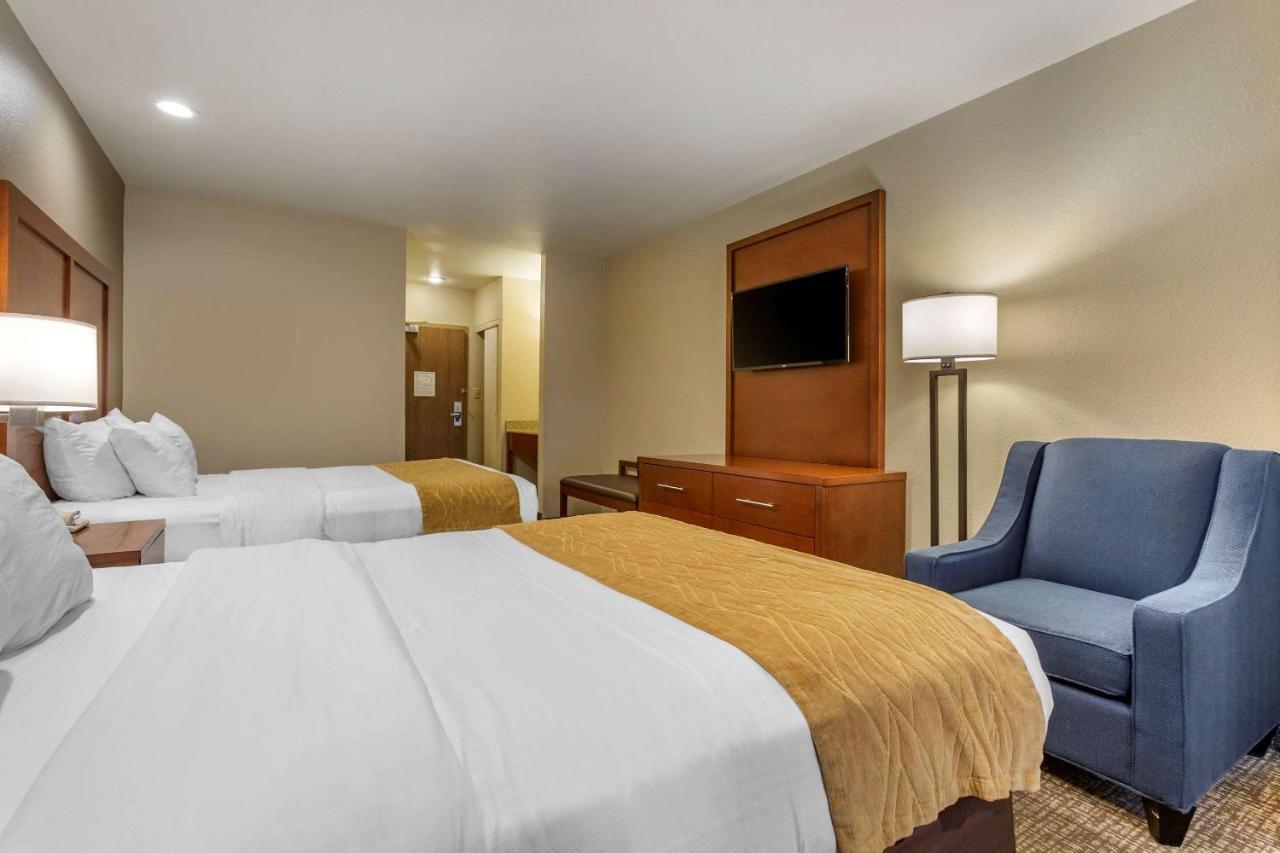 Comfort I-17 & I-40 Inn 3*
