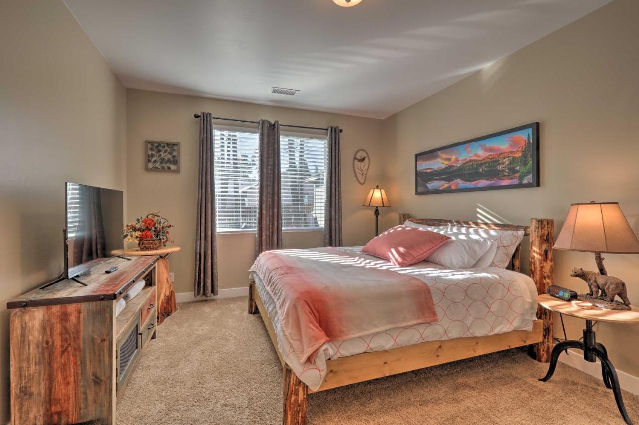 Family Hideaway With Guest House! Flagstaff