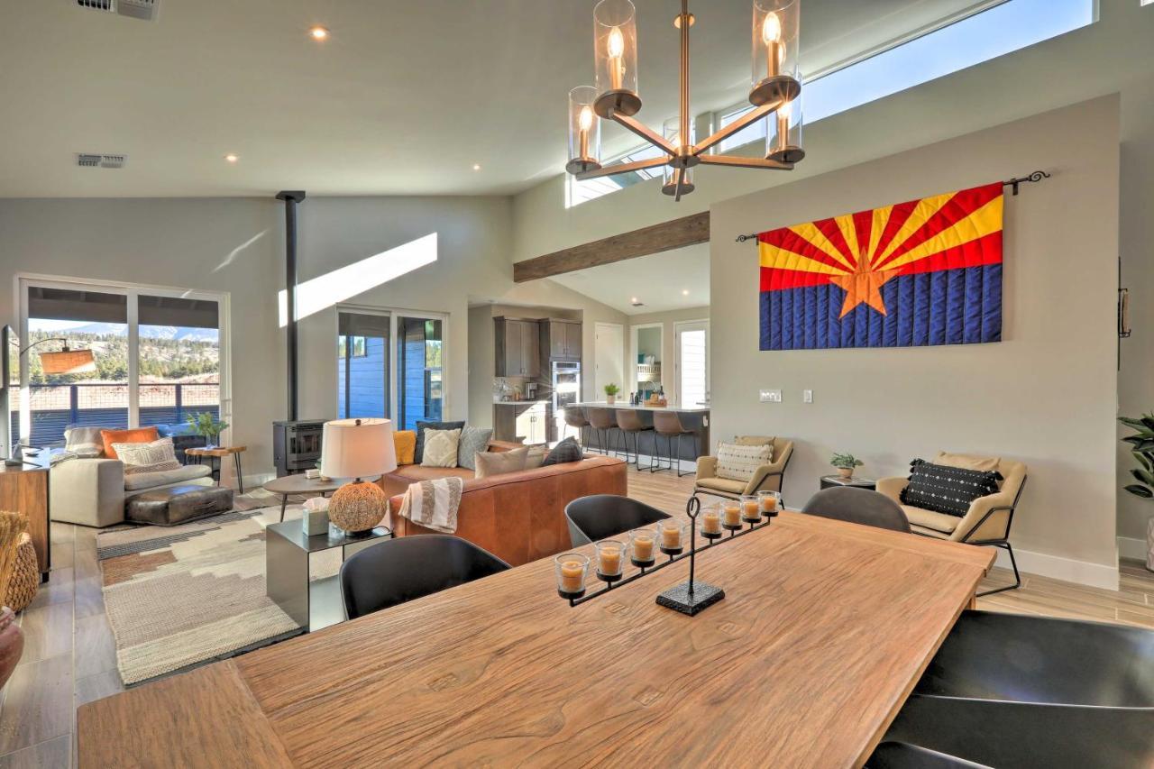 With Patios And Mount Humphries Views! Holiday home *