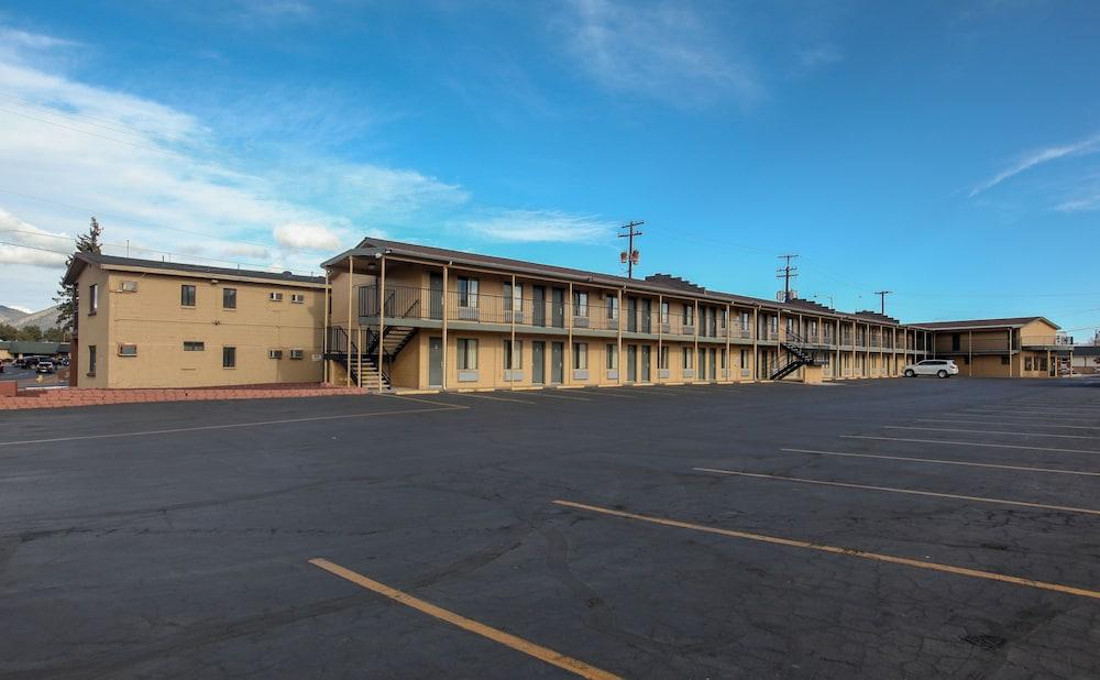 Budget Motel 2*