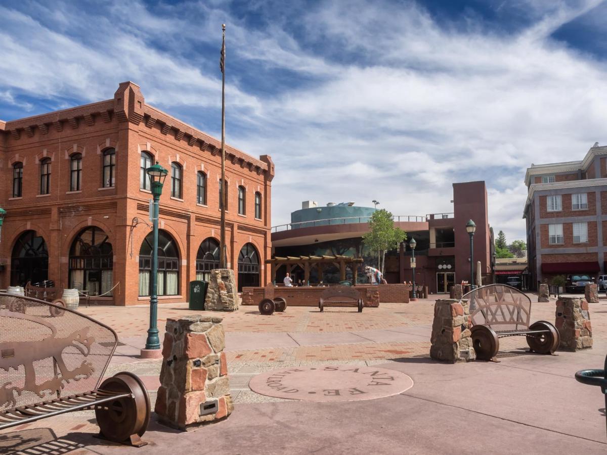 Woodsy-yee-wanna * Flagstaff
