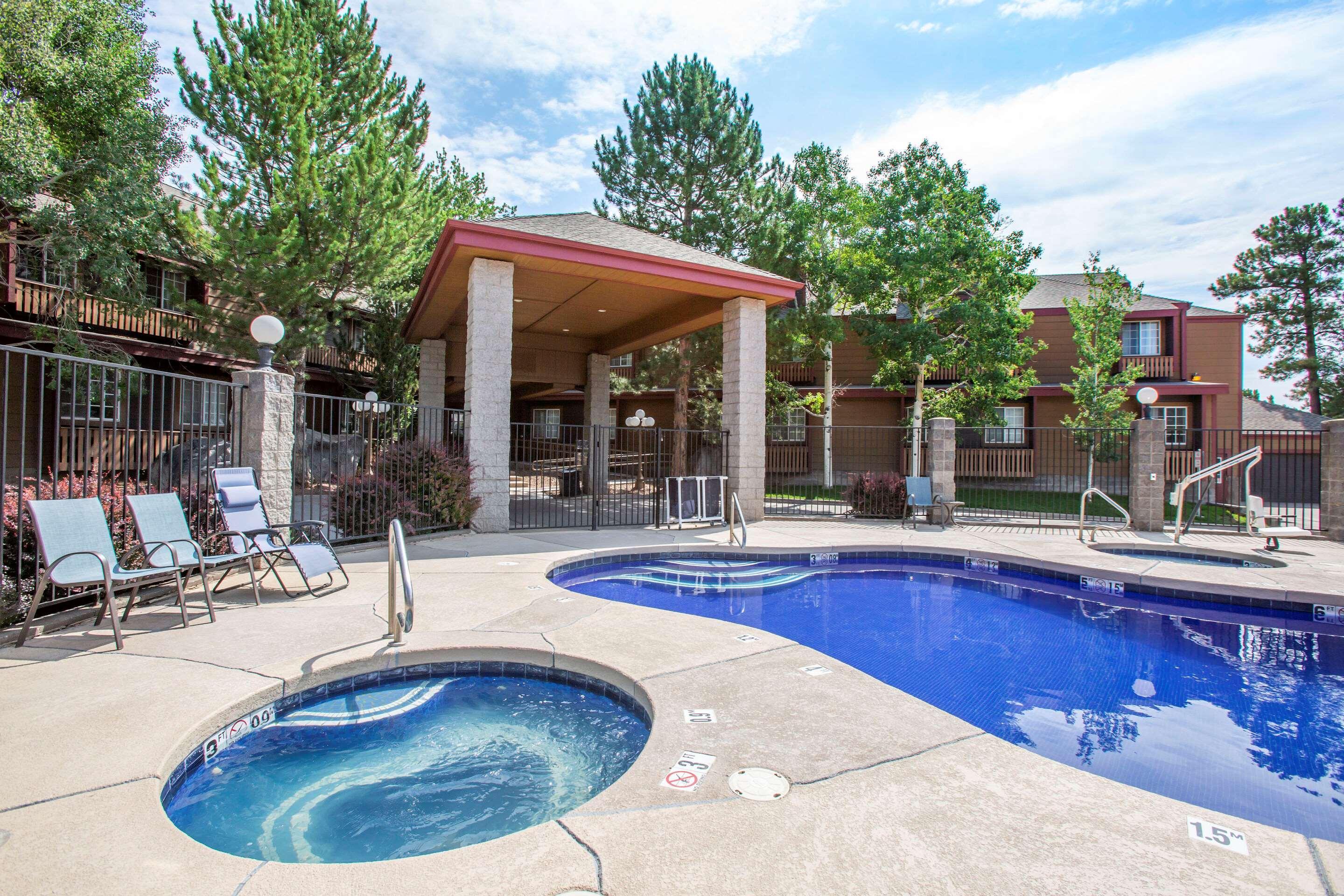 Comfort I-17 & I-40 Inn