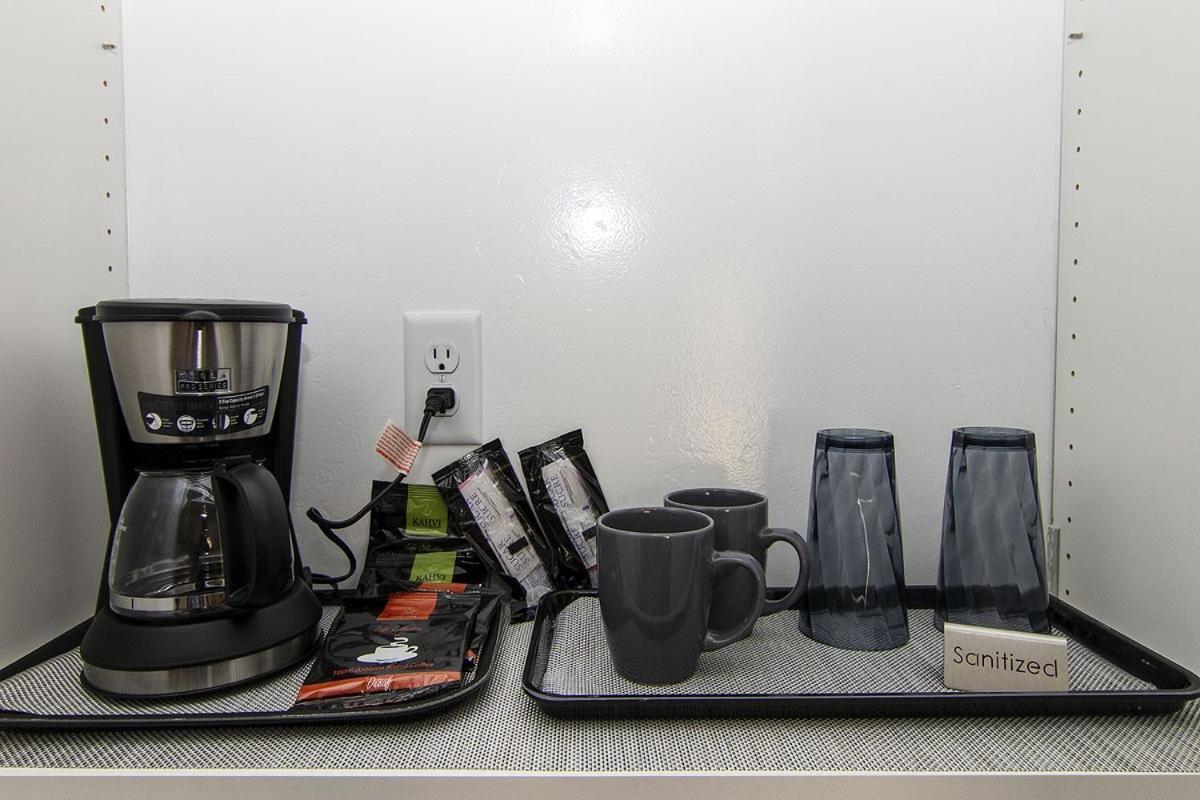 303 Bed & Breakfast