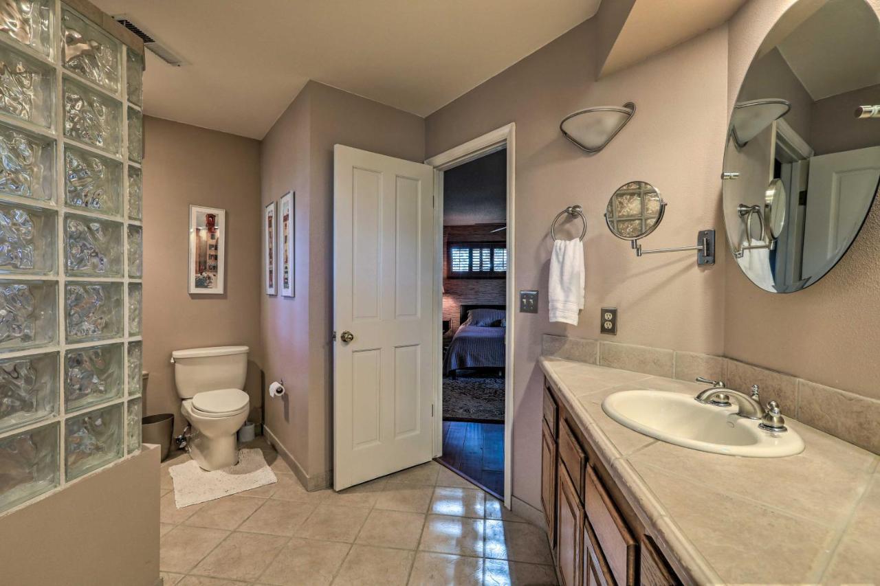 Upscale Country Club With Mtn Views!