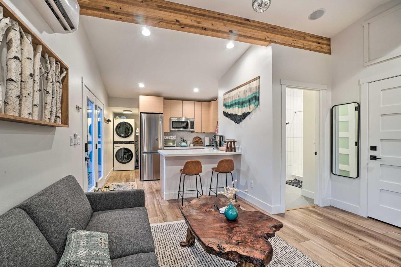 Apartment Cozy With Patio - Near Dtwn!