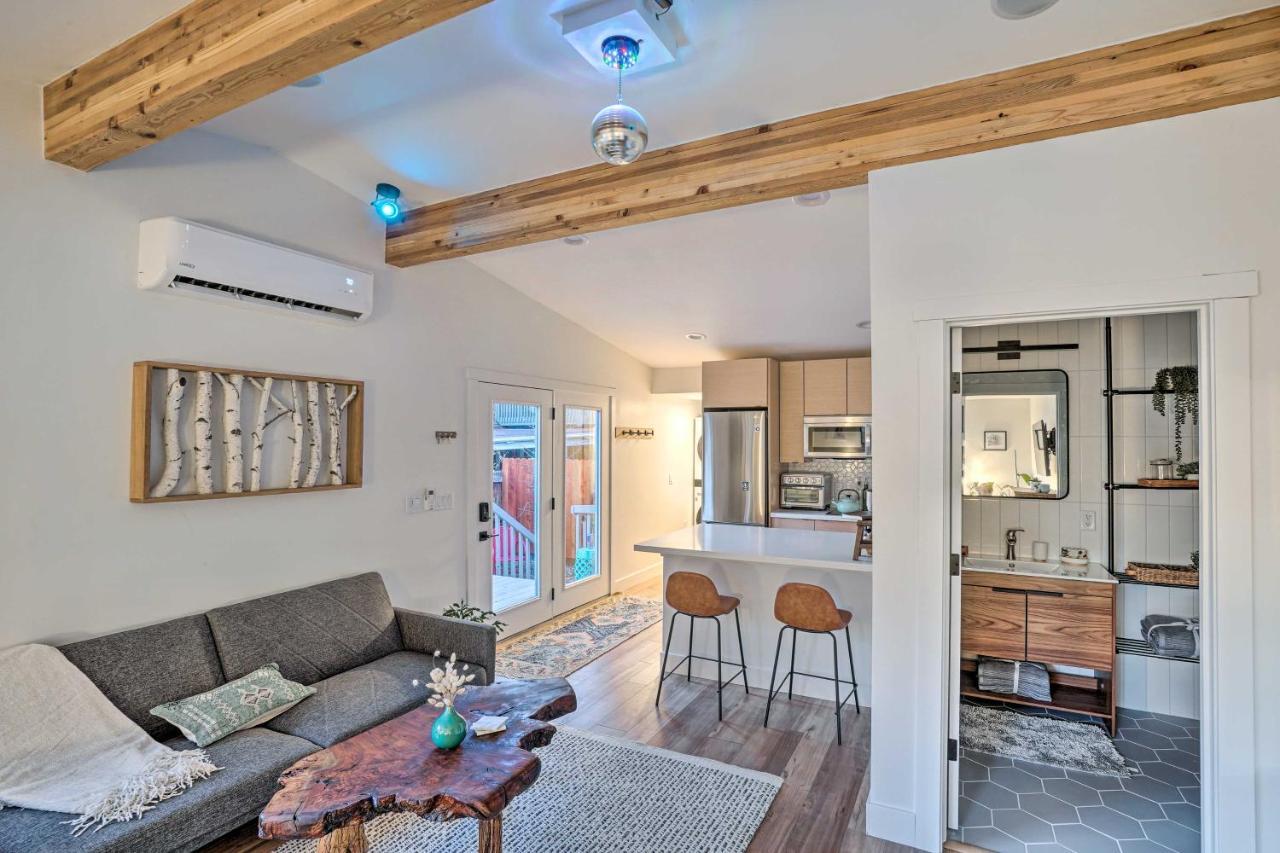 Cozy With Patio - Near Dtwn! Apartment