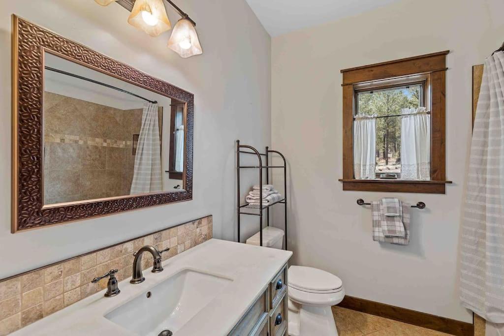 Holiday home The Pink Ponderosa Ranch And For 20